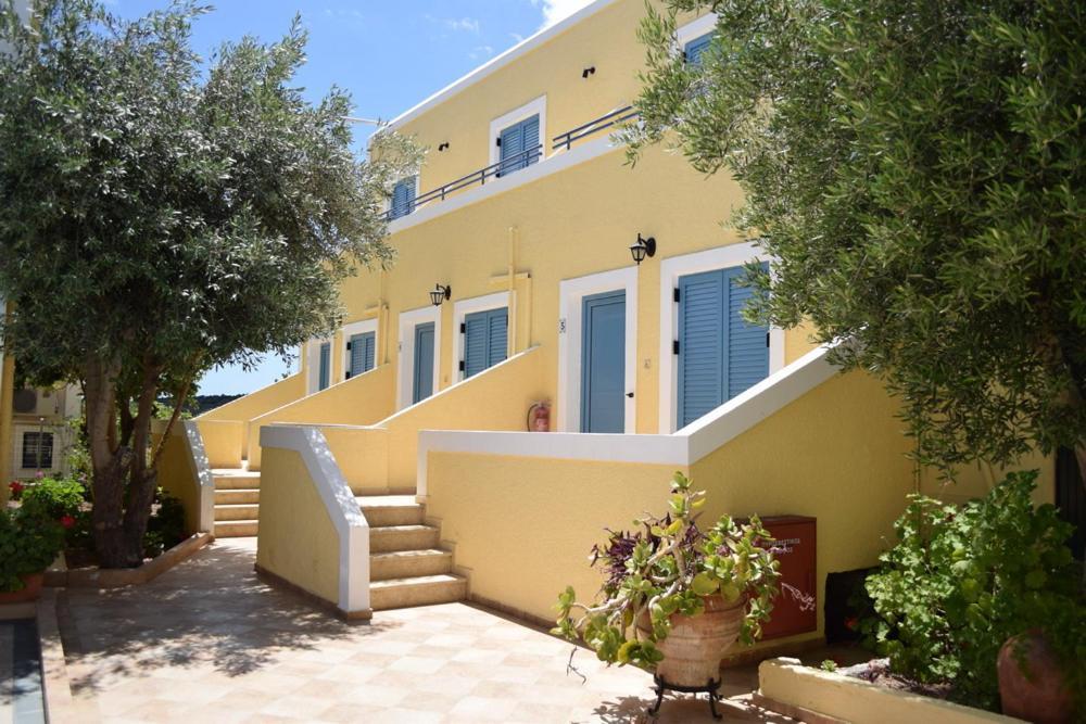 Esperides Maisonettes Agia Marina  Extérieur photo