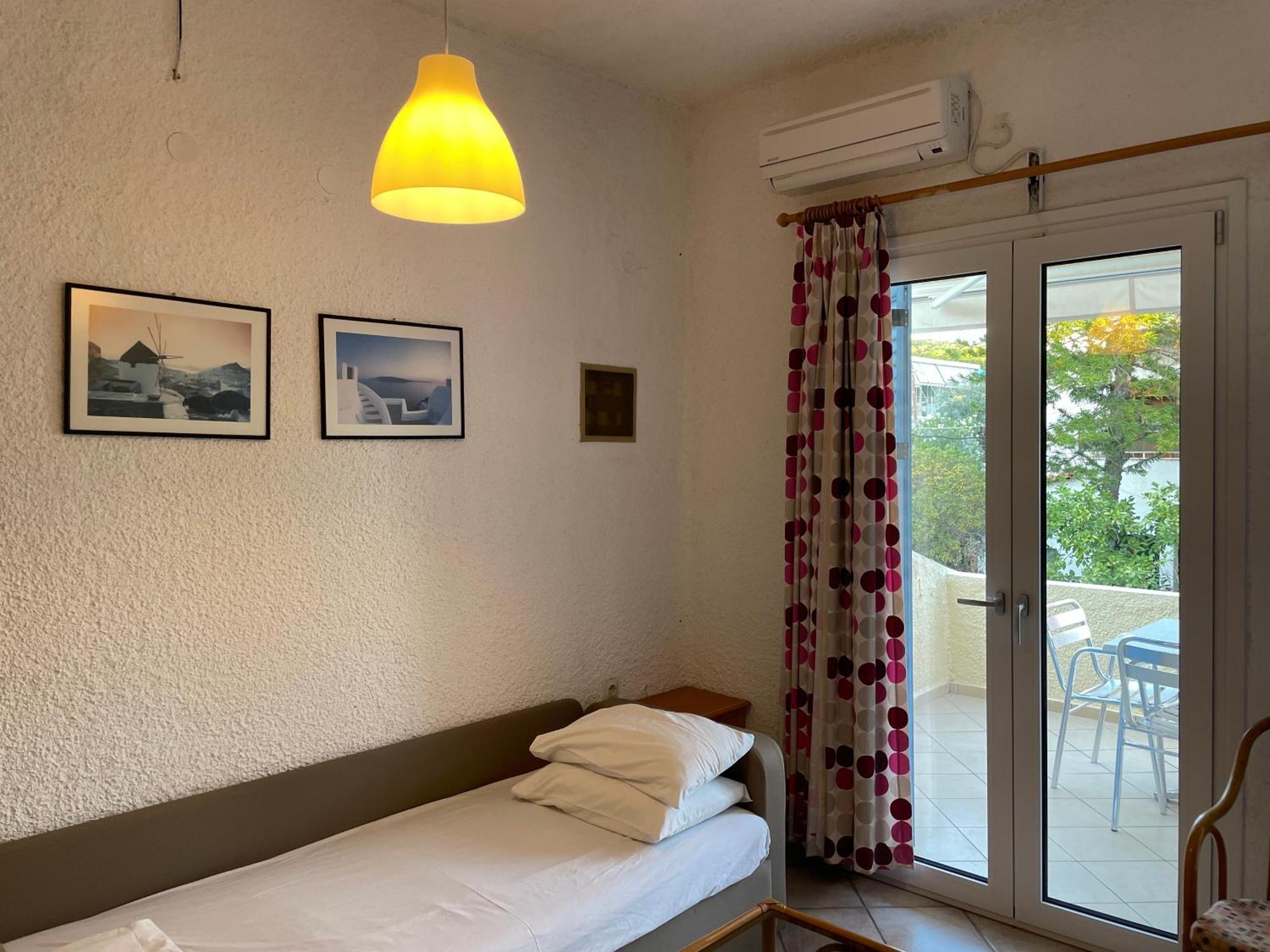 Esperides Maisonettes Agia Marina  Extérieur photo