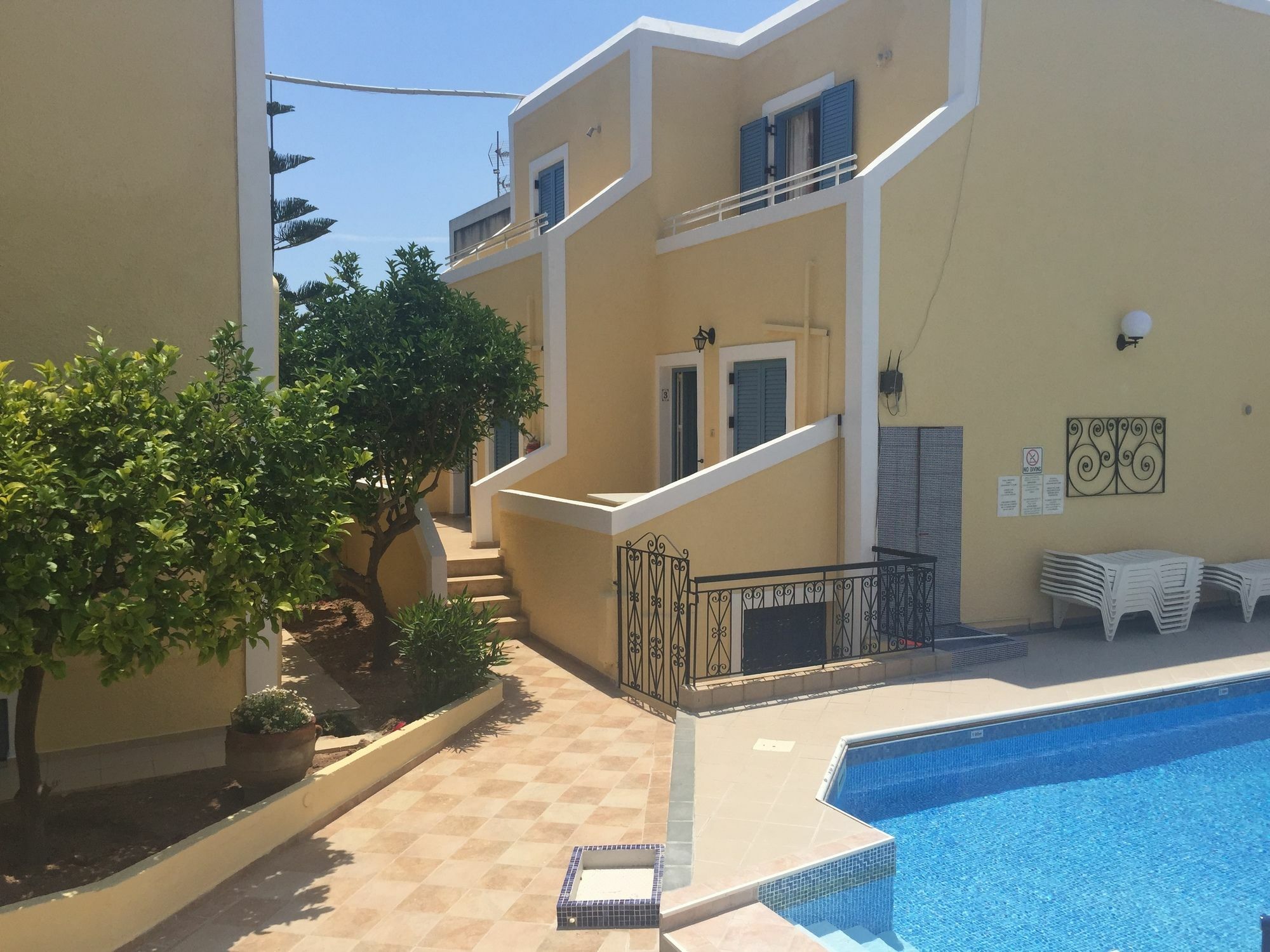 Esperides Maisonettes Agia Marina  Extérieur photo